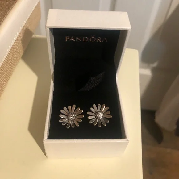 Pandora Daisy Stud Earrings Never Worn - Picture 2 of 3